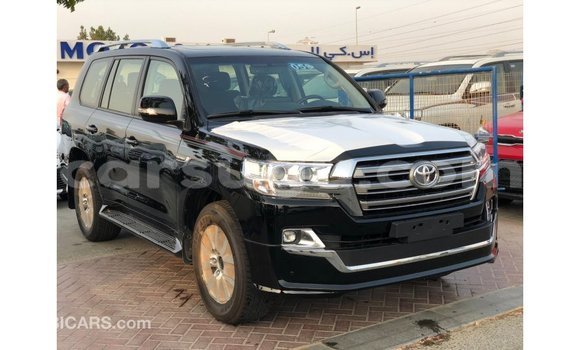 Sayi Imported Toyota Land Cruiser Black Mota in Import - Dubai a Burkina Faso Sayi Imported Toyota Land Cruiser Black Mota in Import - Dubai a Burkina Faso