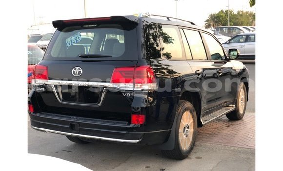 Sayi Imported Toyota Land Cruiser Black Mota in Import - Dubai a Burkina Faso Sayi Imported Toyota Land Cruiser Black Mota in Import - Dubai a Burkina Faso