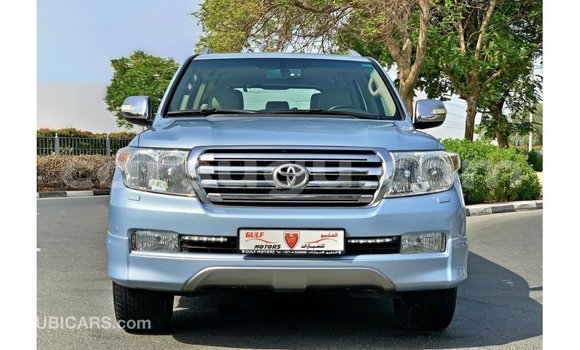 Acheter Import Voiture Toyota Land Cruiser Bleu à Import - Dubai, Burkina-Faso Acheter Import Voiture Toyota Land Cruiser Bleu à Import - Dubai, Burkina-Faso