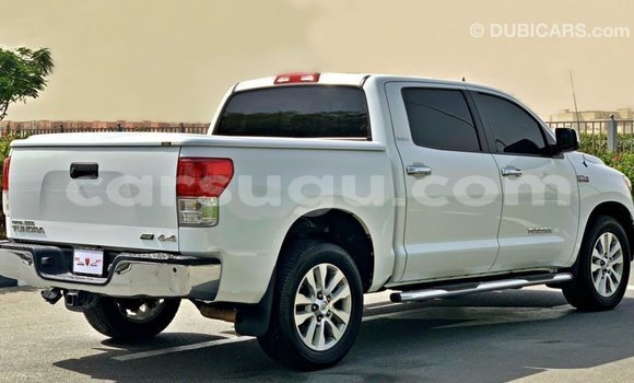 Sayi Imported Toyota Tundra White Mota in Import - Dubai a Burkina Faso Sayi Imported Toyota Tundra White Mota in Import - Dubai a Burkina Faso