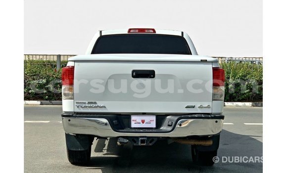 Sayi Imported Toyota Tundra White Mota in Import - Dubai a Burkina Faso Sayi Imported Toyota Tundra White Mota in Import - Dubai a Burkina Faso