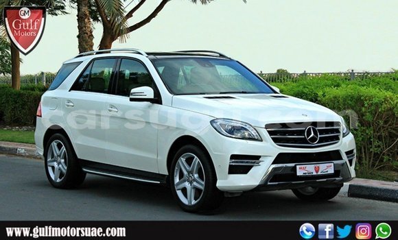 Sayi Imported Mercedes-Benz 190 White Mota in Import - Dubai a Burkina Faso