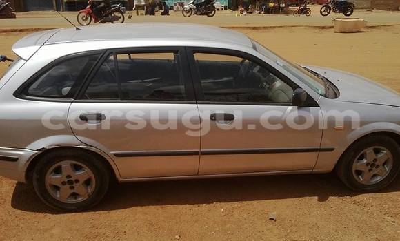 Acheter Occasion Voiture Mazda 323 Gris à Ouagadougou, Burkina-Faso Acheter Occasion Voiture Mazda 323 Gris à Ouagadougou, Burkina-Faso