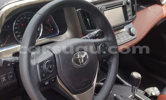 Acheter Occasion Voiture Toyota RAV4 Blanc à Ouagadougou, Burkina-Faso Acheter Occasion Voiture Toyota RAV4 Blanc à Ouagadougou, Burkina-Faso
