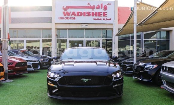 Acheter Import Voiture Ford Mustang Noir à Import - Dubai, Burkina-Faso Acheter Import Voiture Ford Mustang Noir à Import - Dubai, Burkina-Faso