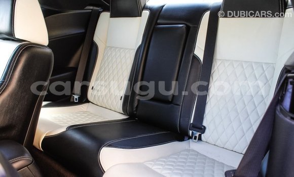 Acheter Import Voiture Dodge Challenger Blanc à Import - Dubai, Burkina-Faso Acheter Import Voiture Dodge Challenger Blanc à Import - Dubai, Burkina-Faso