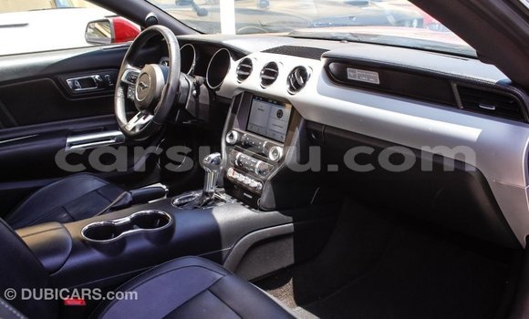 Acheter Import Voiture Ford Mustang Rouge à Import - Dubai, Burkina-Faso Acheter Import Voiture Ford Mustang Rouge à Import - Dubai, Burkina-Faso