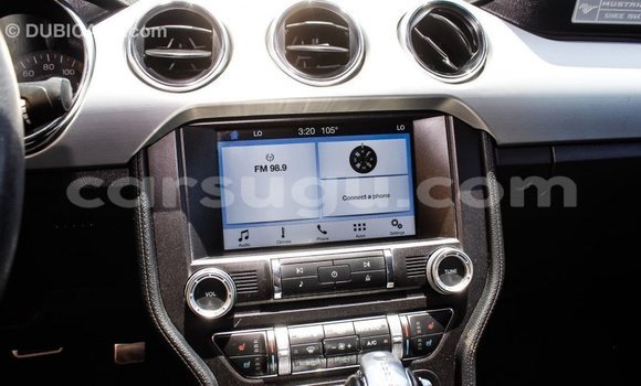 Acheter Import Voiture Ford Mustang Rouge à Import - Dubai, Burkina-Faso Acheter Import Voiture Ford Mustang Rouge à Import - Dubai, Burkina-Faso