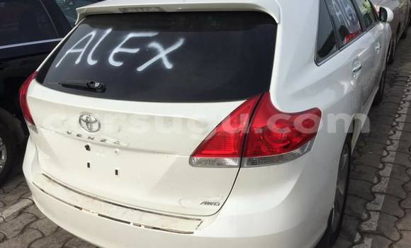 Acheter Occasion Voiture Toyota Venza Blanc à Ouagadougou, Burkina-Faso Acheter Occasion Voiture Toyota Venza Blanc à Ouagadougou, Burkina-Faso