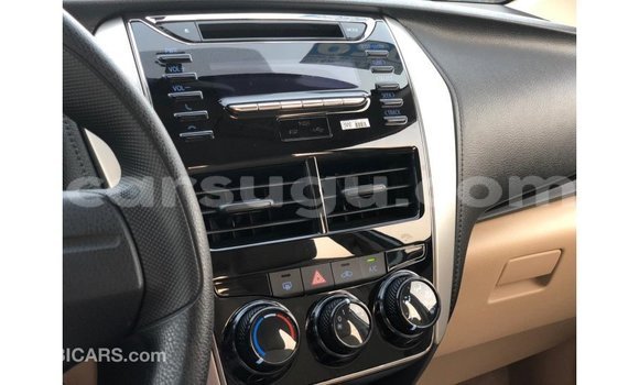 Acheter Import Utilitaire Toyota DA Blanc à Import - Dubai, Burkina-Faso Acheter Import Utilitaire Toyota DA Blanc à Import - Dubai, Burkina-Faso