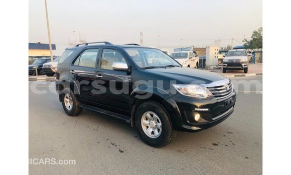 Sayi Imported Toyota Fortuner Black Mota in Import - Dubai a Burkina Faso Sayi Imported Toyota Fortuner Black Mota in Import - Dubai a Burkina Faso
