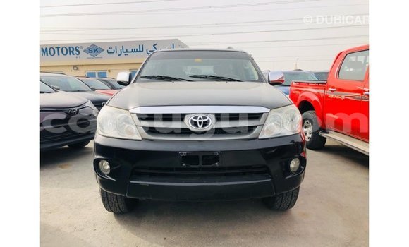 Sayi Imported Toyota Fortuner Black Mota in Import - Dubai a Burkina Faso Sayi Imported Toyota Fortuner Black Mota in Import - Dubai a Burkina Faso