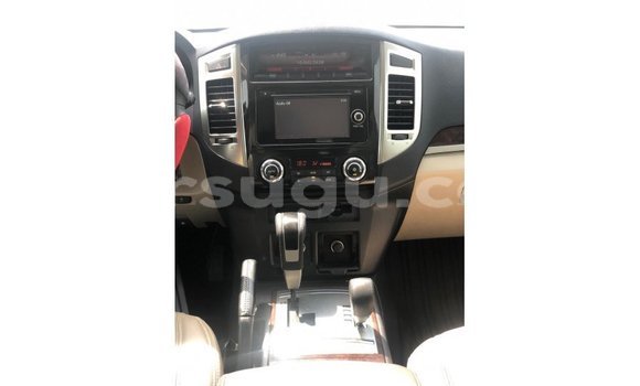 Sayi Imported Mitsubishi Pajero Red Mota in Import - Dubai a Burkina Faso Sayi Imported Mitsubishi Pajero Red Mota in Import - Dubai a Burkina Faso
