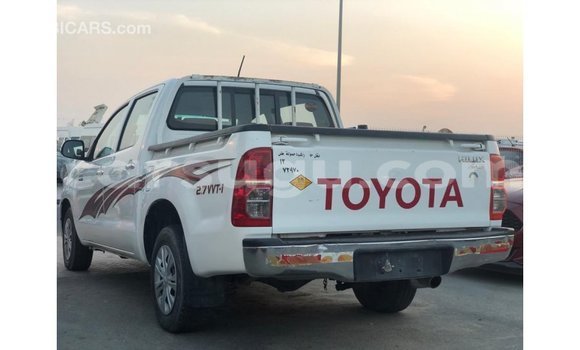 Acheter Import Voiture Toyota Hilux Blanc à Import - Dubai, Burkina-Faso Acheter Import Voiture Toyota Hilux Blanc à Import - Dubai, Burkina-Faso