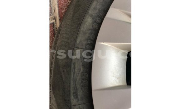 Acheter Import Voiture Toyota Hilux Blanc à Import - Dubai, Burkina-Faso Acheter Import Voiture Toyota Hilux Blanc à Import - Dubai, Burkina-Faso