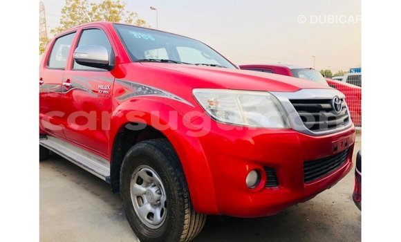 Sayi Imported Toyota Hilux Red Mota in Import - Dubai a Burkina Faso Sayi Imported Toyota Hilux Red Mota in Import - Dubai a Burkina Faso