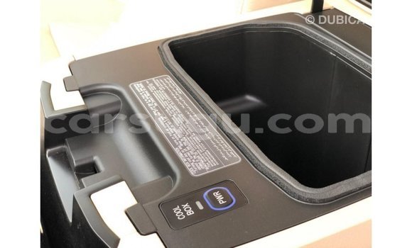 Sayi Imported Toyota Land Cruiser Black Mota in Import - Dubai a Burkina Faso Sayi Imported Toyota Land Cruiser Black Mota in Import - Dubai a Burkina Faso