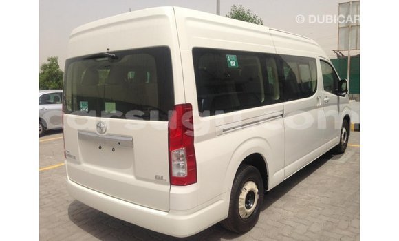 Sayi Imported Toyota Hiace White Mota in Import - Dubai a Burkina Faso Sayi Imported Toyota Hiace White Mota in Import - Dubai a Burkina Faso