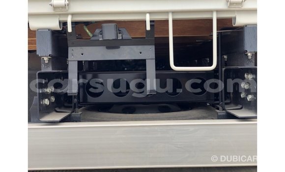 Sayi Imported Isuzu Rodeo White Mota in Import - Dubai a Burkina Faso Sayi Imported Isuzu Rodeo White Mota in Import - Dubai a Burkina Faso