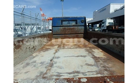 Acheter Import Voiture Mazda 3 Bleu à Import - Dubai, Burkina-Faso Acheter Import Voiture Mazda 3 Bleu à Import - Dubai, Burkina-Faso