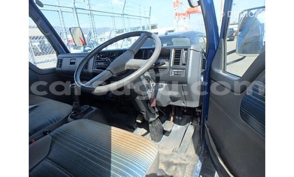 Acheter Import Voiture Mazda 3 Bleu à Import - Dubai, Burkina-Faso Acheter Import Voiture Mazda 3 Bleu à Import - Dubai, Burkina-Faso