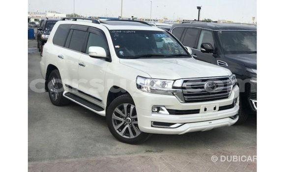 Buy Import Toyota Land Cruiser White Car in Import - Dubai in Burkina Faso Buy Import Toyota Land Cruiser White Car in Import - Dubai in Burkina Faso