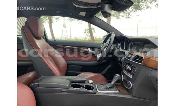 Acheter Import Voiture Mercedes-Benz 190 Autre à Import - Dubai, Burkina-Faso Acheter Import Voiture Mercedes-Benz 190 Autre à Import - Dubai, Burkina-Faso