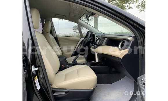 Acheter Import Utilitaire Toyota HiAce Noir à Import - Dubai, Burkina-Faso Acheter Import Utilitaire Toyota HiAce Noir à Import - Dubai, Burkina-Faso