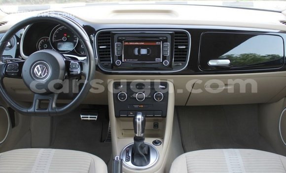 Acheter Import Voiture Volkswagen Beetle Bleu à Import - Dubai, Burkina-Faso Acheter Import Voiture Volkswagen Beetle Bleu à Import - Dubai, Burkina-Faso