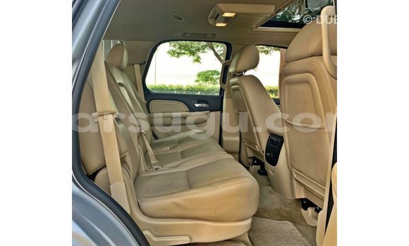 Acheter Import Voiture GMC Yukon Autre à Import - Dubai, Burkina-Faso Acheter Import Voiture GMC Yukon Autre à Import - Dubai, Burkina-Faso