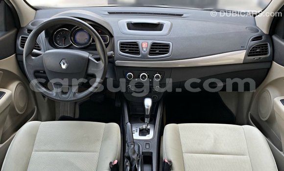 Acheter Import Voiture Renault Fluence Blanc à Import - Dubai, Burkina-Faso Acheter Import Voiture Renault Fluence Blanc à Import - Dubai, Burkina-Faso