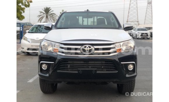 Sayi Imported Toyota Hilux Black Mota in Import - Dubai a Burkina Faso Sayi Imported Toyota Hilux Black Mota in Import - Dubai a Burkina Faso