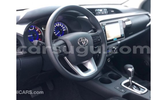Sayi Imported Toyota Hilux Black Mota in Import - Dubai a Burkina Faso Sayi Imported Toyota Hilux Black Mota in Import - Dubai a Burkina Faso