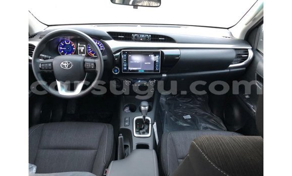 Sayi Imported Toyota Hilux Black Mota in Import - Dubai a Burkina Faso Sayi Imported Toyota Hilux Black Mota in Import - Dubai a Burkina Faso