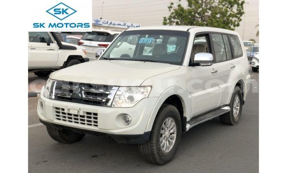 Sayi Imported Mitsubishi Pajero White Mota in Import - Dubai a Burkina Faso Sayi Imported Mitsubishi Pajero White Mota in Import - Dubai a Burkina Faso
