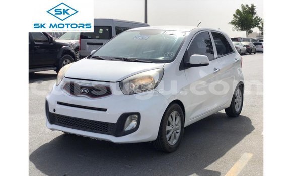 Acheter Import Voiture Kia Picanto Blanc à Import - Dubai, Burkina-Faso