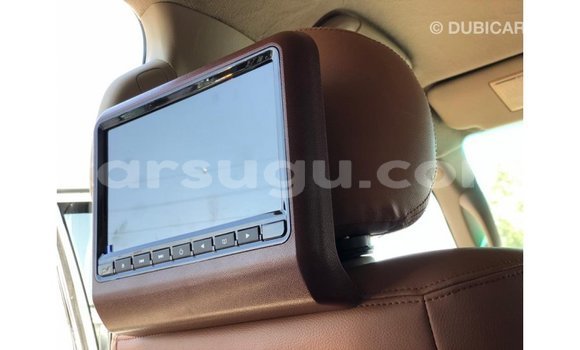 Acheter Import Voiture Toyota Land Cruiser Blanc à Import - Dubai, Burkina-Faso Acheter Import Voiture Toyota Land Cruiser Blanc à Import - Dubai, Burkina-Faso