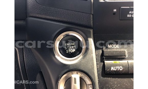 Sayi Imported Toyota Land Cruiser White Mota in Import - Dubai a Burkina Faso Sayi Imported Toyota Land Cruiser White Mota in Import - Dubai a Burkina Faso