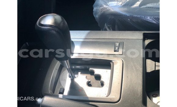 Sayi Imported Toyota Land Cruiser White Mota in Import - Dubai a Burkina Faso Sayi Imported Toyota Land Cruiser White Mota in Import - Dubai a Burkina Faso