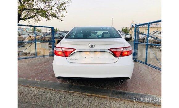 Sayi Imported Toyota Camry White Mota in Import - Dubai a Burkina Faso Sayi Imported Toyota Camry White Mota in Import - Dubai a Burkina Faso