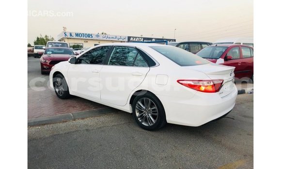 Sayi Imported Toyota Camry White Mota in Import - Dubai a Burkina Faso Sayi Imported Toyota Camry White Mota in Import - Dubai a Burkina Faso