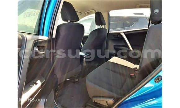 Sayi Imported Toyota HiAce Blue Babbar mota in Import - Dubai a Burkina Faso Sayi Imported Toyota HiAce Blue Babbar mota in Import - Dubai a Burkina Faso