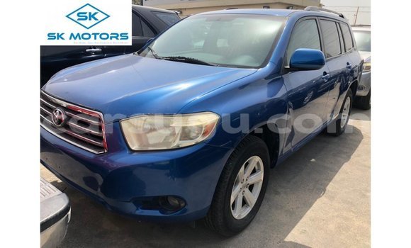 Acheter Import Voiture Toyota Highlander Bleu à Import - Dubai, Burkina-Faso Acheter Import Voiture Toyota Highlander Bleu à Import - Dubai, Burkina-Faso