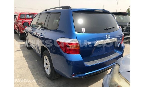 Acheter Import Voiture Toyota Highlander Bleu à Import - Dubai, Burkina-Faso Acheter Import Voiture Toyota Highlander Bleu à Import - Dubai, Burkina-Faso