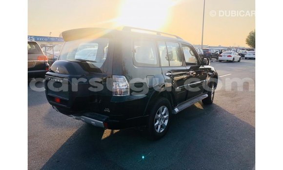 Sayi Imported Mitsubishi Pajero Black Mota in Import - Dubai a Burkina Faso Sayi Imported Mitsubishi Pajero Black Mota in Import - Dubai a Burkina Faso