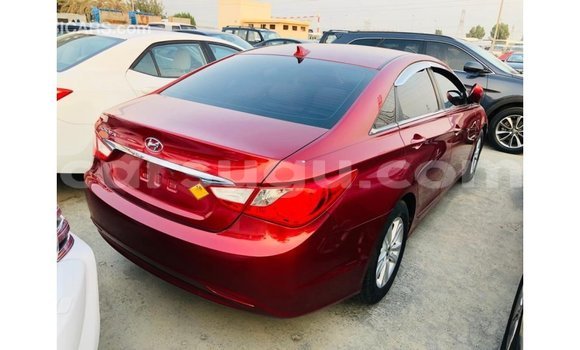 Sayi Imported Hyundai Sonata Red Mota in Import - Dubai a Burkina Faso Sayi Imported Hyundai Sonata Red Mota in Import - Dubai a Burkina Faso