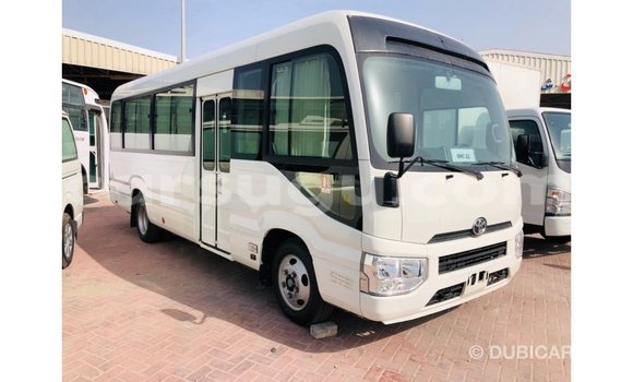 Sayi Imported Toyota Coaster White Mota in Import - Dubai a Burkina Faso Sayi Imported Toyota Coaster White Mota in Import - Dubai a Burkina Faso