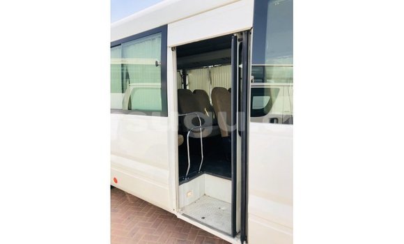 Sayi Imported Toyota Coaster White Mota in Import - Dubai a Burkina Faso Sayi Imported Toyota Coaster White Mota in Import - Dubai a Burkina Faso