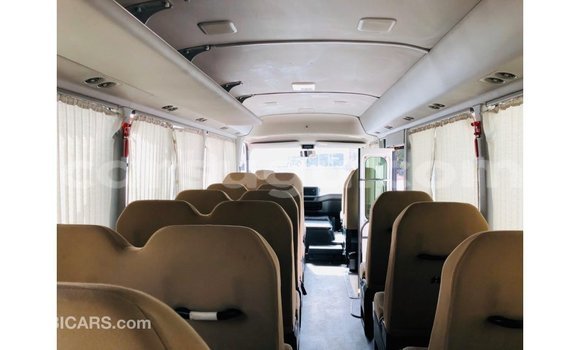 Sayi Imported Toyota Coaster White Mota in Import - Dubai a Burkina Faso Sayi Imported Toyota Coaster White Mota in Import - Dubai a Burkina Faso