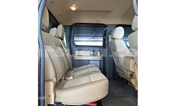 Sayi Imported Ford AEV AMBULANCE Brown Babbar mota in Import - Dubai a Burkina Faso Sayi Imported Ford AEV AMBULANCE Brown Babbar mota in Import - Dubai a Burkina Faso